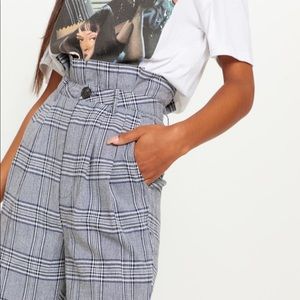 Gray plaid paper bag pants.